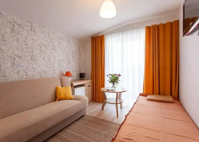 Anastazja Pensión 3*