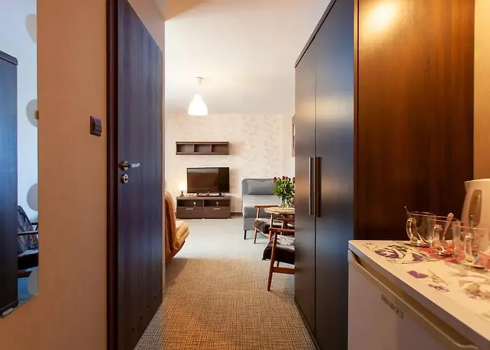 Anastazja Pensión 3*